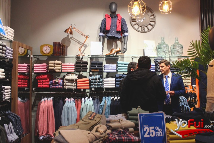 Fotografía en Arrow lanza renovada tienda en Mall Portal Ñuñoa, Tienda Arrow