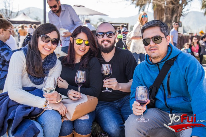 Aurora Arrioja, Elizabeth Arrioja, Andrés Guzmán, Carlos Guirados