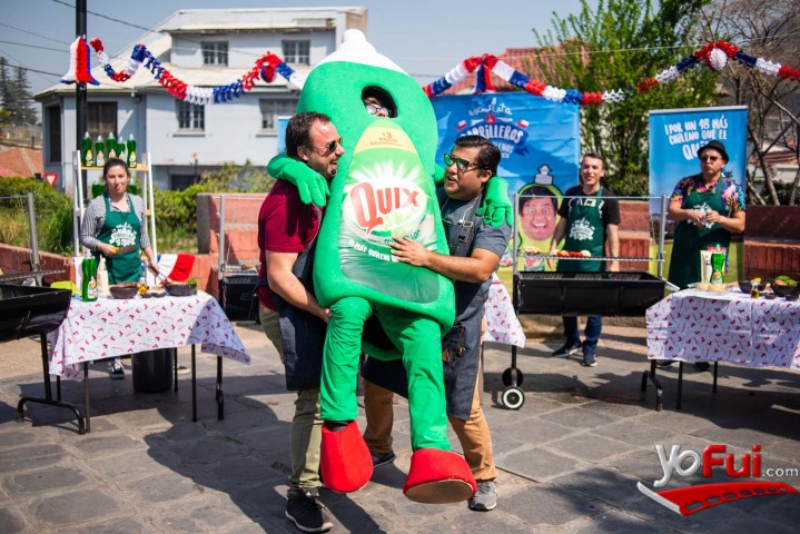 Fotografía en Profesor Klocker da sus tips para el mejor asado este 18, Plaza frente a Canal 13