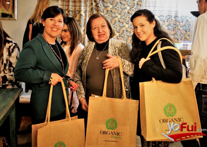 Claudia Contreras, Marina Meneses Weber, Sofía Flores