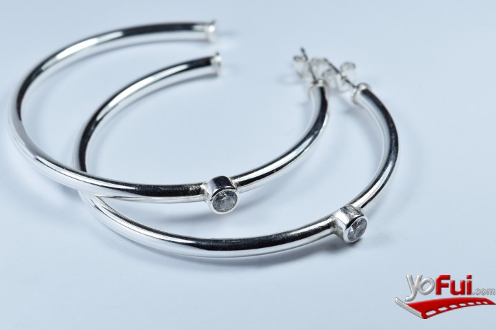 Fotografía en Nueva colección  Infini de Lola Lecannelier:  Joyas para mujeres atrevidas, Tienda Lola Lecannelier