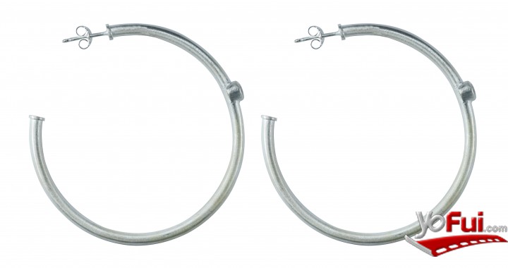 Fotografía en Nueva colección  Infini de Lola Lecannelier:  Joyas para mujeres atrevidas, Tienda Lola Lecannelier