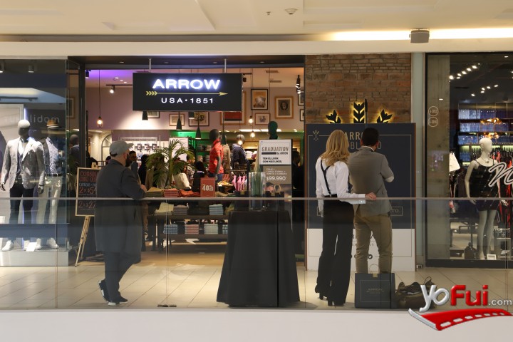 Fotografía en Arrow inaugura tienda en Mall Plaza Egaña, Tienda Arrow