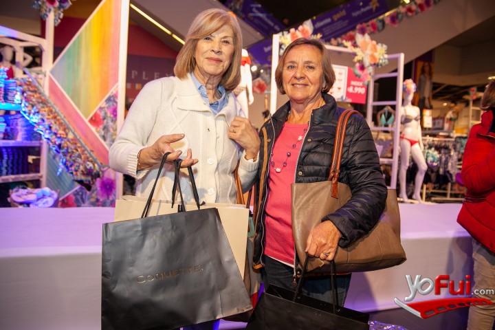 Carmen Varas, Mónica Guasp