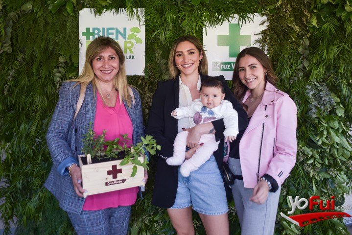 Solange Correa, María José Sobarzo, Ema Larrondo, Daniela Sobarzo