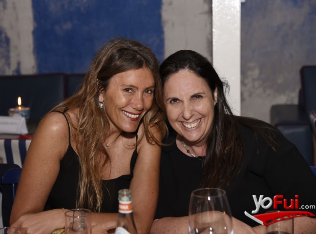 Magdalena Novoa, Elizabeth Karahanian