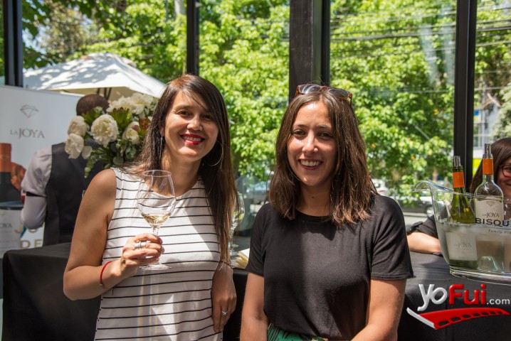 Carolina Freire, Consuelo Goeppinger