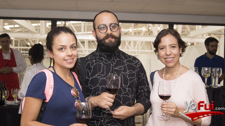 Liz Jopia, Juan Toro, Carla Urrunaga