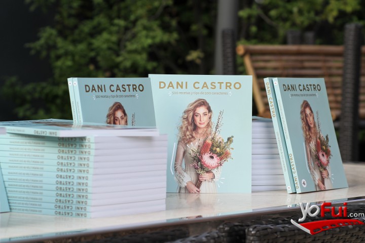 Fotografía en Lanzamiento libro "500 recetas y tips de 500 caracteres" de Daniela Castro, Terraza Kaitek