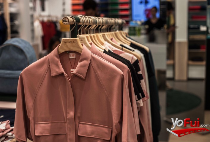 Fotografía en Lacoste abre su nueva tienda en Parte Arauco, Tienda Lacoste