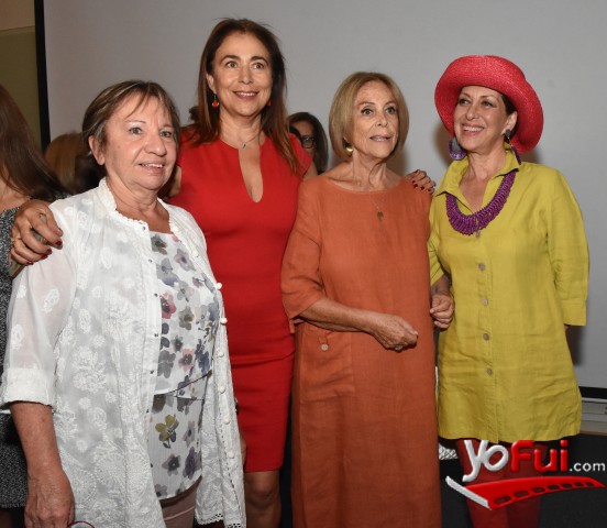 María Eugenia Camus, Esperanza Silva, Marcia Scantlebury, Maura Brescia
