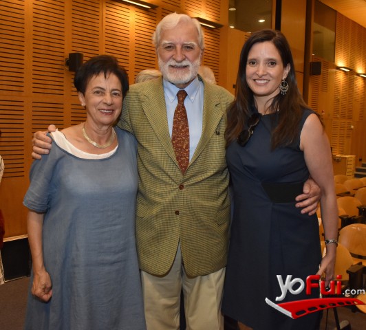 María Eugenia Hirmas, Rodrigo Santa Cruz, Matilde Burgos