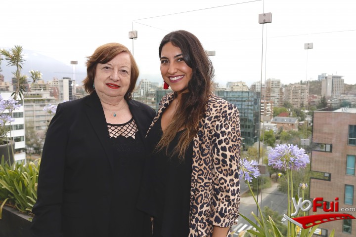 Marina Meneses Weber, Javiera Pérez