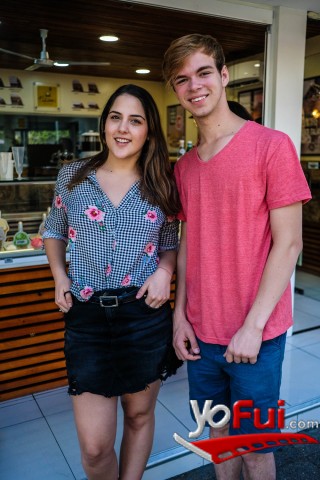 Renata Banda, Cristóbal González