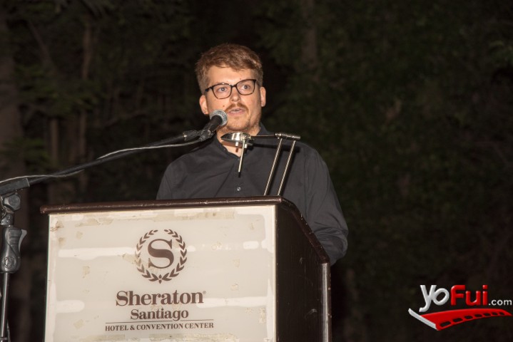 Nicky Vucovic, Representante Fox