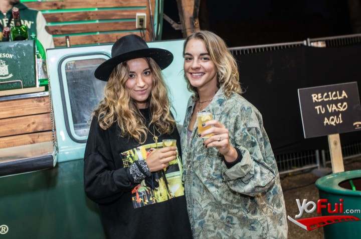 Antonia Vial, Manuela Barros