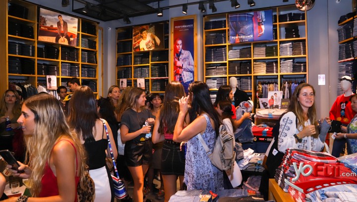 Fotografía en Preventa exclusiva de la colección Levi´s x Mickey, Tienda Levi's