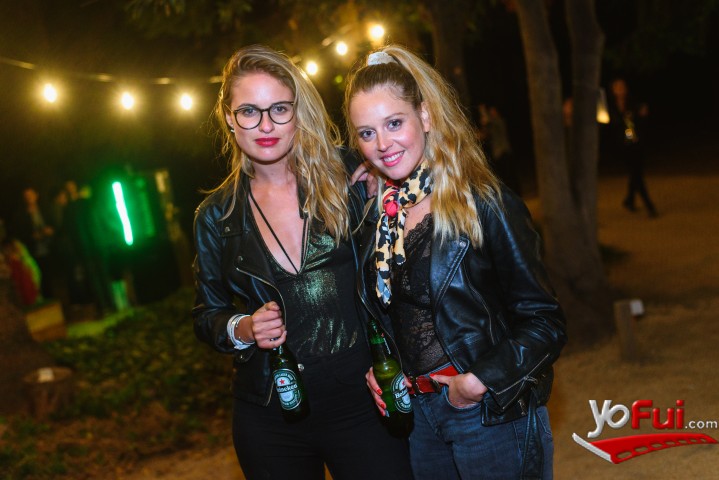 Elisa Moro, Megan Cooper