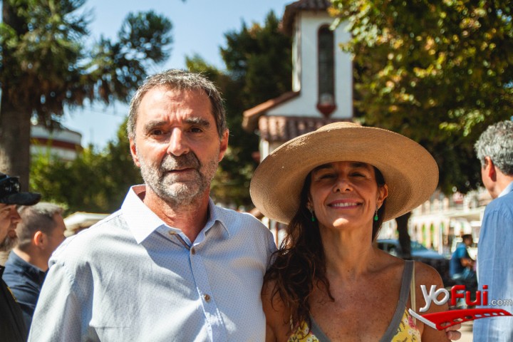 Angel Gurtubay, Lorena Viu