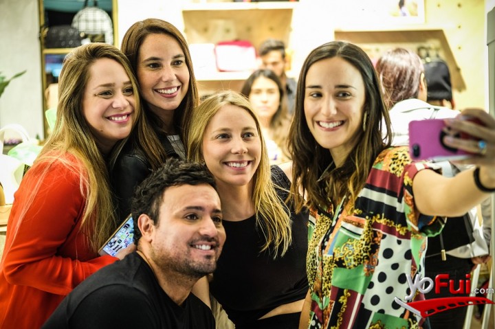 Fotografía en Reinauguración tienda y presentación colección otoño-invierno 2019, ISADORA