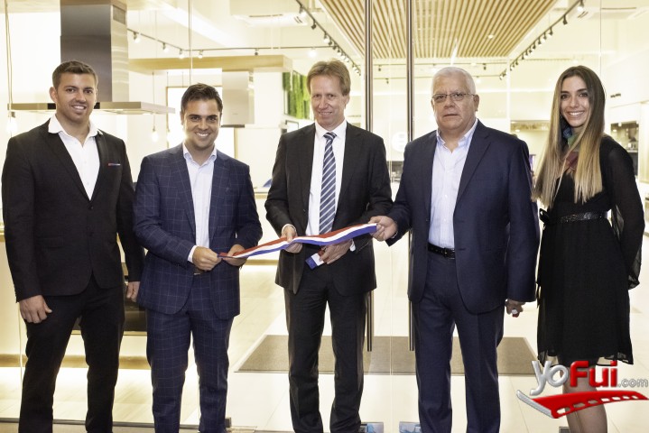 YoFui.com Bosch lanzó su segunda Casa en grande, Casa Bosch Las Condes (8685)