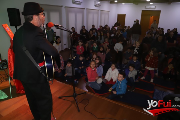 Victor Arriagada, de la Caja de Música, Centro Cultural Las Condes