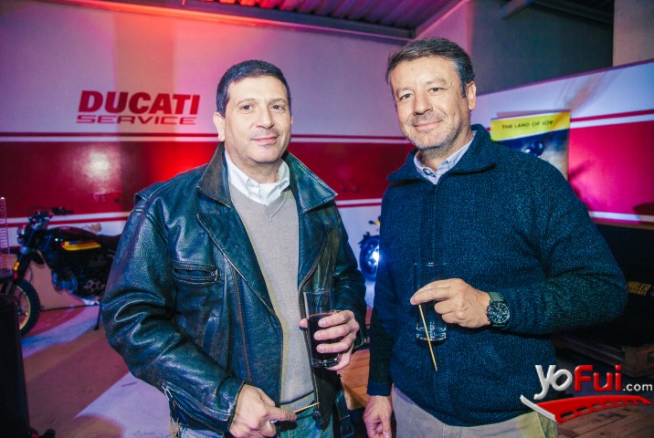 Andrés Muñoz, Carlos Plonka