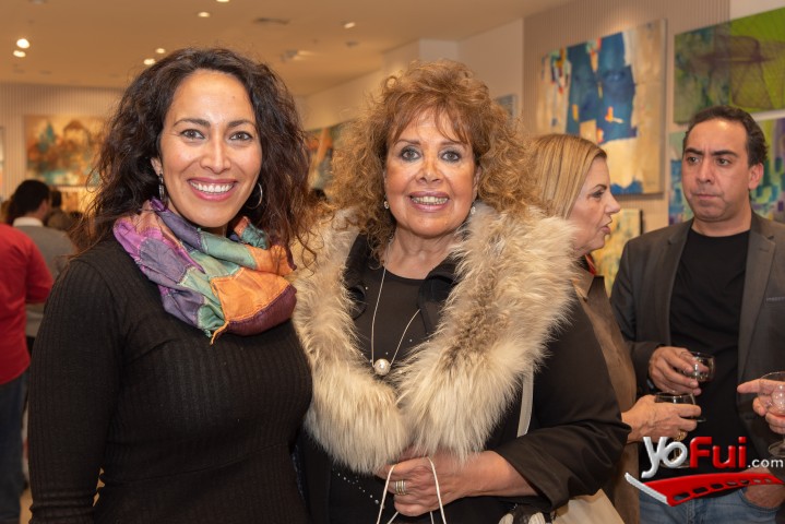 Consuelo Frias Deik, Jacqueline Deik