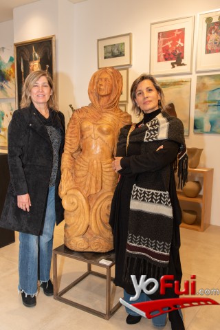 Cecilia Salinas, Claudia Guevara