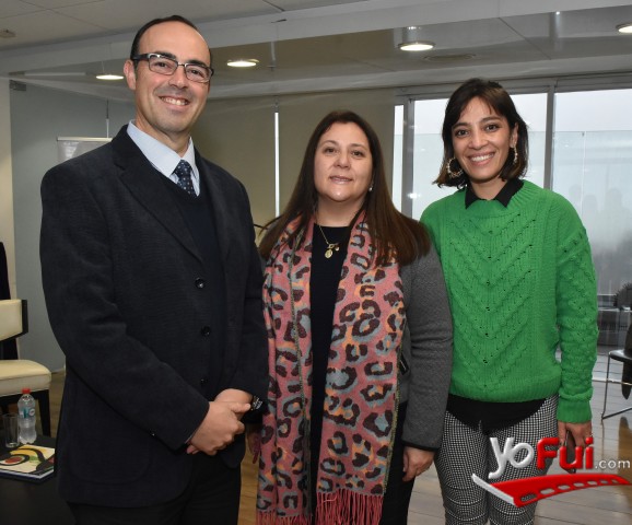 Juan Pablo Willumsen, Laura Reyes, Carla Vásquez