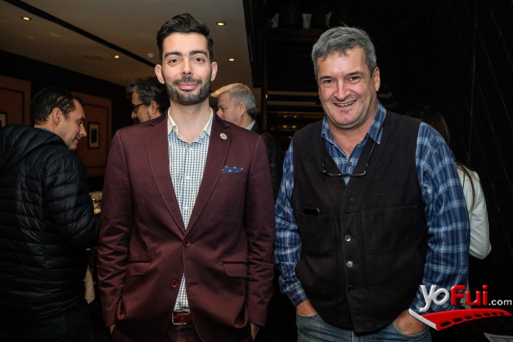 Marshall Strika, Derek Mossman