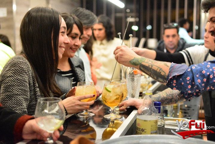 Fotografía en Noche de arte y coctelería, Hotel Crowne Plaza