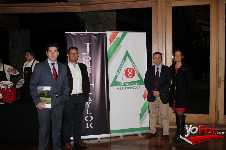 Fotografía en Conferencia "Un Encuentro Estelar" con Eduardo Bendek, científico de NASA, Club de Golf Valle Escondido