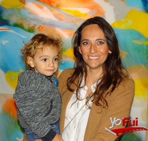 Carolina Velasco junto a su hijo Francisco