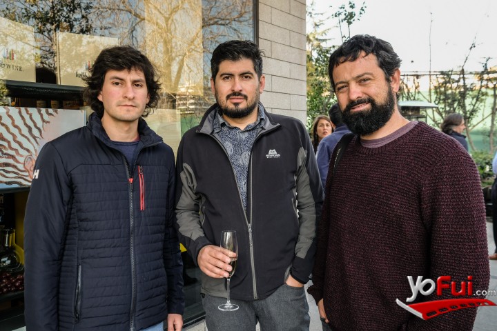 Roberto Núñez en Bouchon realiza inédita cata de vinos de suelos graníticos del mundo
