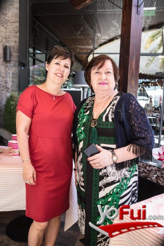 Claudia Contreras, Marina Meneses Weber