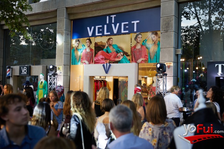 Fotografía en It Velvet inauguró su segunda tienda en Alonso de Córdova, Vitacura, It Velvet