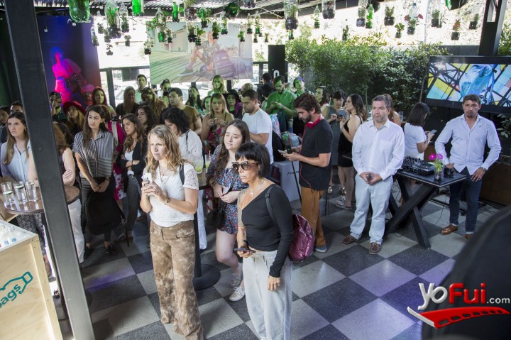 Fotografía en Head lanza innovadoras mochilas fabricadas con botellas recicladas, Bar Alonso