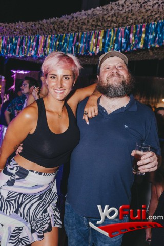 Isidora Urrejola, Rodrigo Salinas