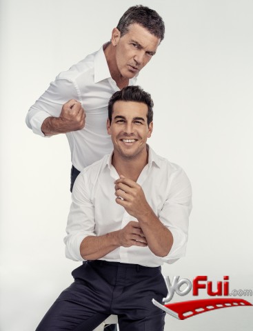 Mario Casas, Antonio Banderas