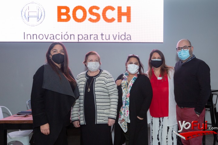 Patricia Solís, Marina Meneses Weber, Paulina Latrach, Marianne Wolff, Rodrigo Cáceres