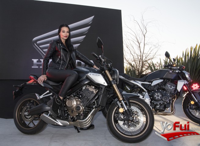 Fotografía en Honda lanza en Chile su línea Neo Sport Café -  la nueva CB650R y CB1000R, Azotea Centro Cultural San Ginés