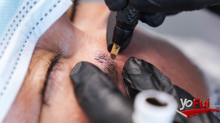 Fotografía en Reconstrucción gratuita de cejas a mujeres con cáncer, Consulta Dra. Carolina Valdés