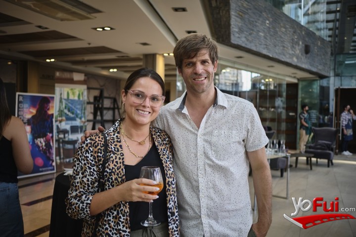 María Ignacia Davis, Bernardo Serrano