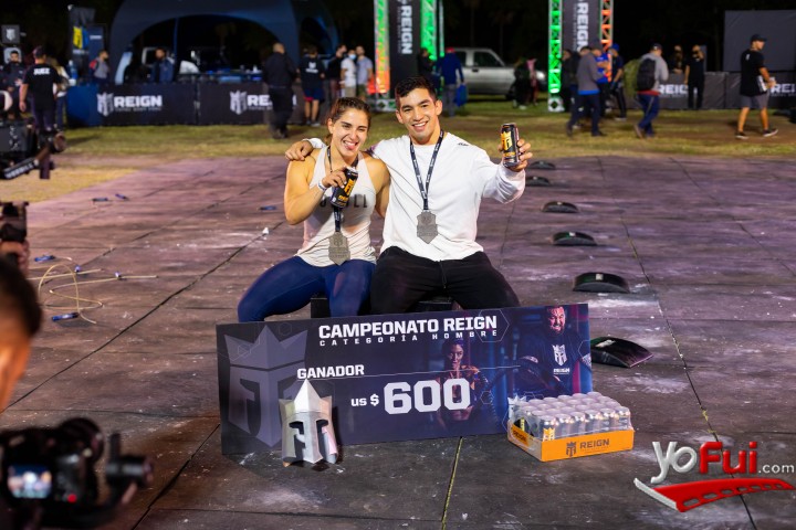 Constanza Cabrera (ganadora), Lucas Ozaki (ganador)