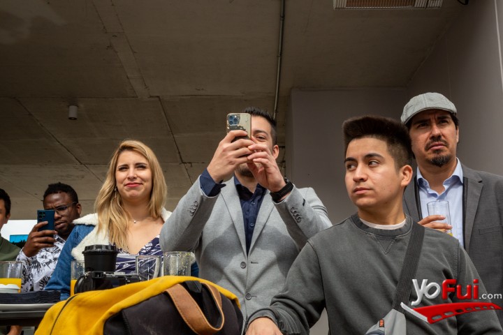 Fotografía en vivo lanza nuevos dispositivos V25 y V25Pro, Terraza del Hotel Hyatt Centric