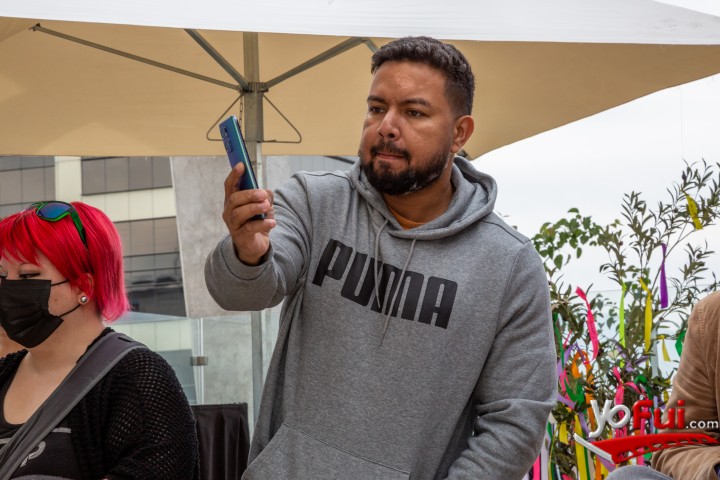Fotografía en vivo lanza nuevos dispositivos V25 y V25Pro, Terraza del Hotel Hyatt Centric