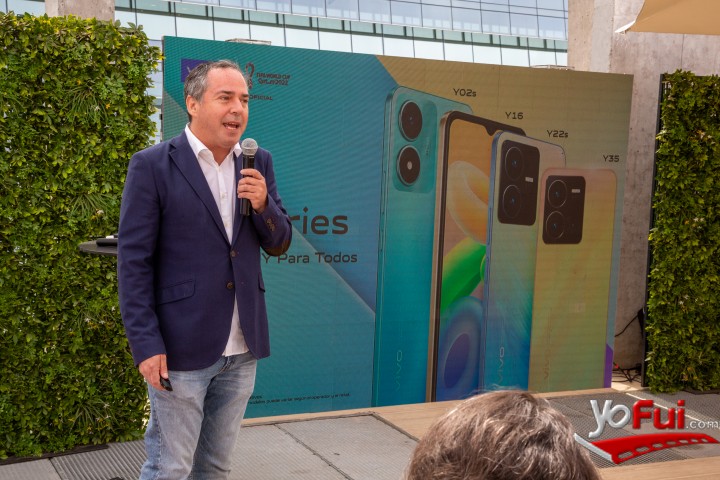 Fotografía en vivo lanza nuevos dispositivos V25 y V25Pro, Terraza del Hotel Hyatt Centric