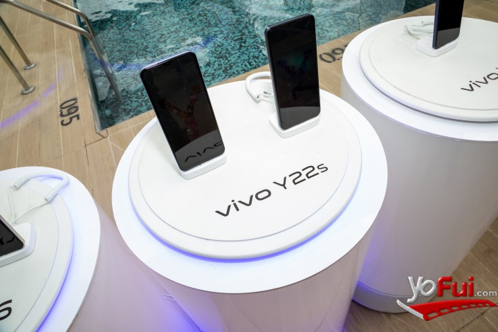 Fotografía en vivo lanza nuevos dispositivos V25 y V25Pro, Terraza del Hotel Hyatt Centric