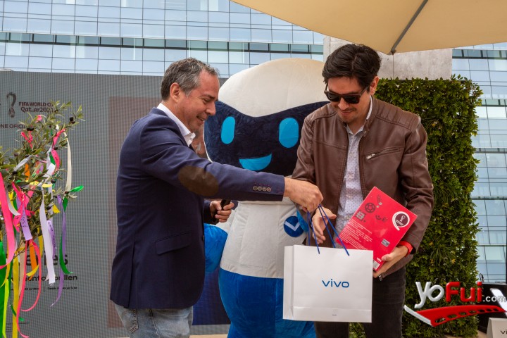 Fotografía en vivo lanza nuevos dispositivos V25 y V25Pro, Terraza del Hotel Hyatt Centric